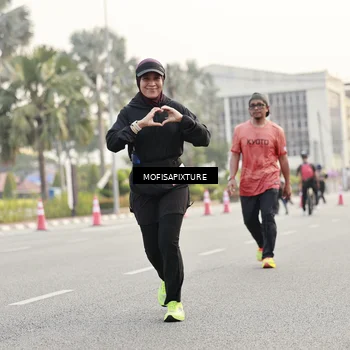 Runner Photo 5896070