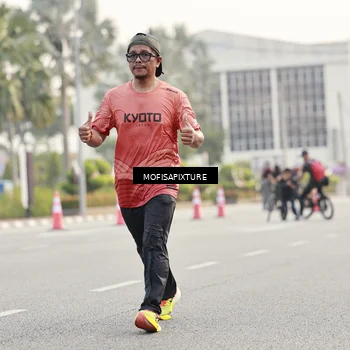Runner Photo 5896071
