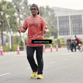 Runner Photo 5896076