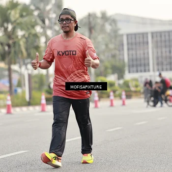Runner Photo 5896086