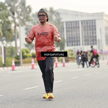 Runner Photo 5896088