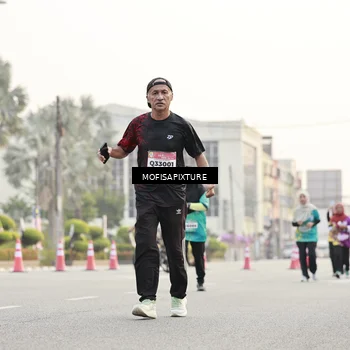 Runner Photo 5896090