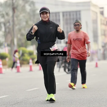 Runner Photo 5896091