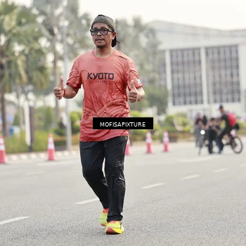 Runner Photo 5896096