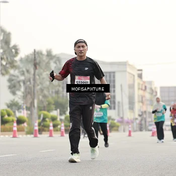 Runner Photo 5896102