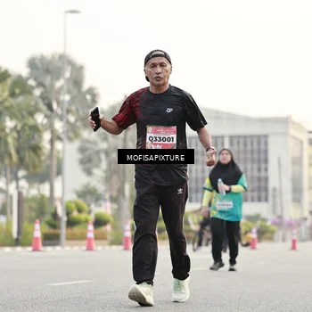 Runner Photo 5896104