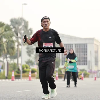 Runner Photo 5896117