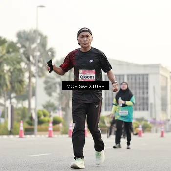 Runner Photo 5896118
