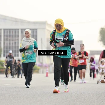 Runner Photo 5896130