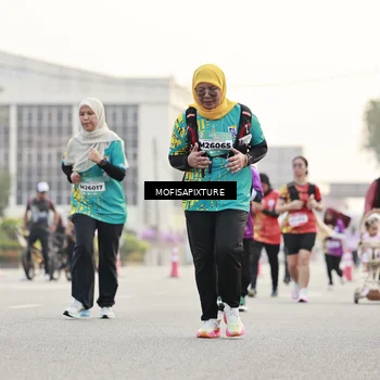 Runner Photo 5896137