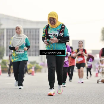 Runner Photo 5896149