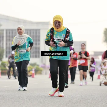 Runner Photo 5896155