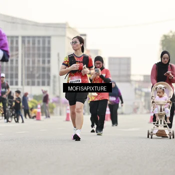 Runner Photo 5896180