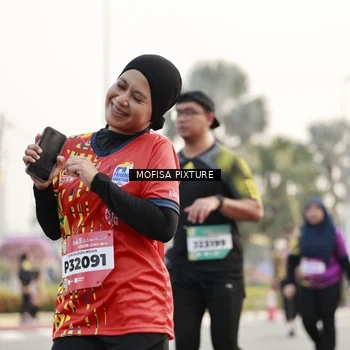 Runner Photo 5896246