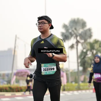 Runner Photo 5896250