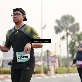 Runner Photo 5896268
