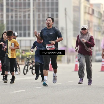 Runner Photo 5896275