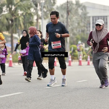Runner Photo 5896309
