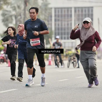 Runner Photo 5896315