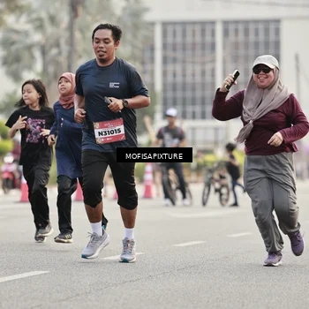 Runner Photo 5896316