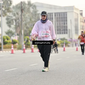 Runner Photo 5896355