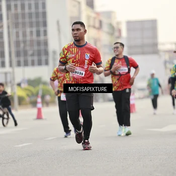 Runner Photo 5896360