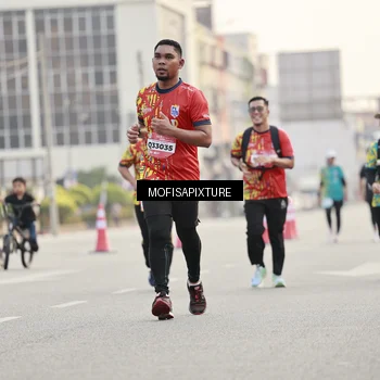 Runner Photo 5896370