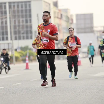 Runner Photo 5896376