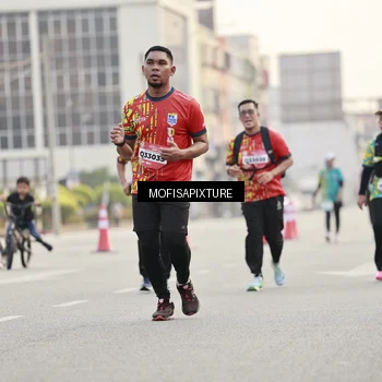 Runner Photo 5896380