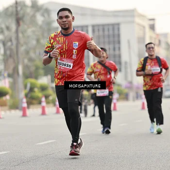 Runner Photo 5896384