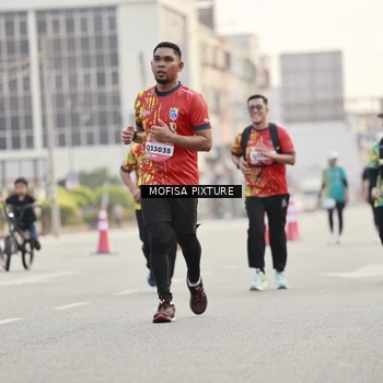 Runner Photo 5896385