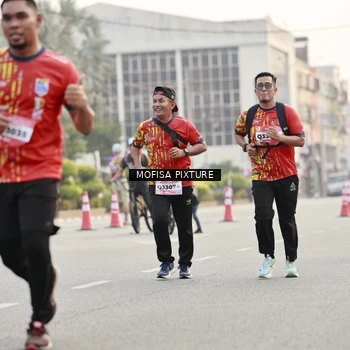Runner Photo 5896387