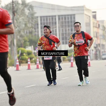 Runner Photo 5896405