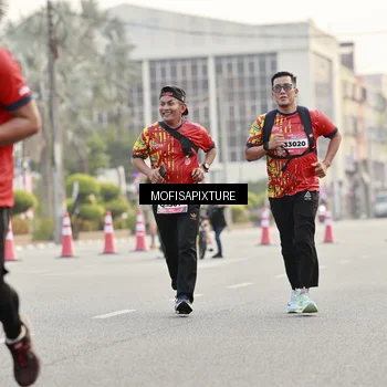 Runner Photo 5896407