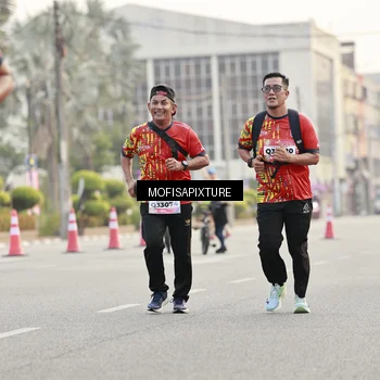 Runner Photo 5896408