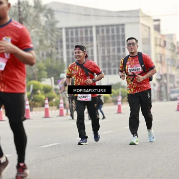 Runner Photo 5896410
