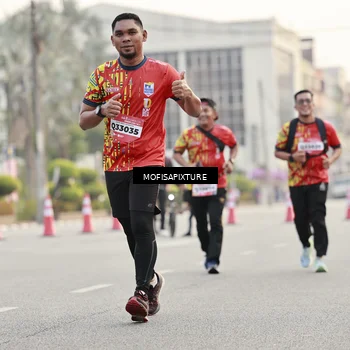 Runner Photo 5896418