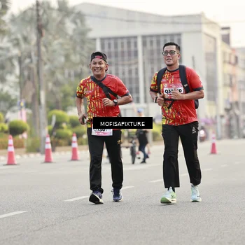 Runner Photo 5896422