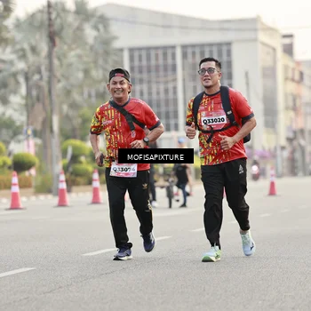 Runner Photo 5896424