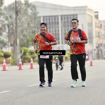 Runner Photo 5896471
