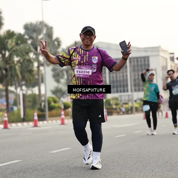 Runner Photo 5896531
