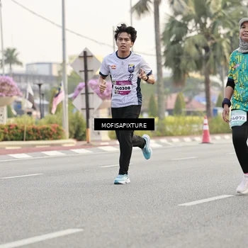 Runner Photo 5896555