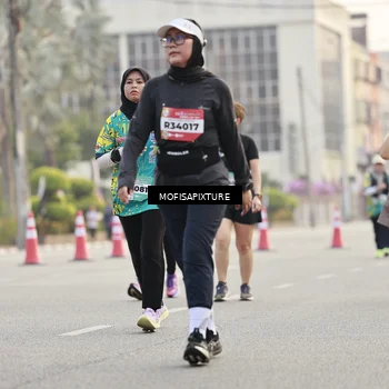 Runner Photo 5896615
