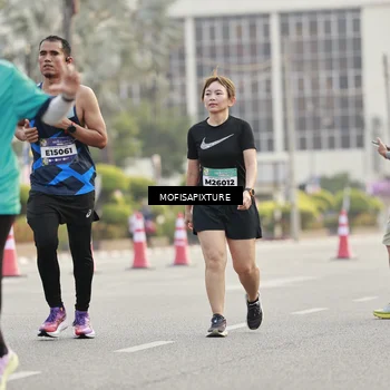 Runner Photo 5896661