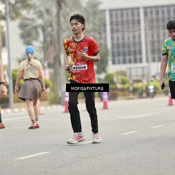 Runner Photo 5896673