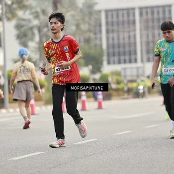 Runner Photo 5896678