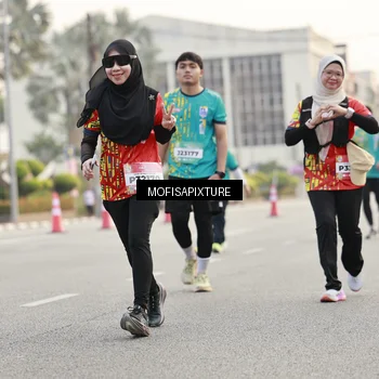 Runner Photo 5896710