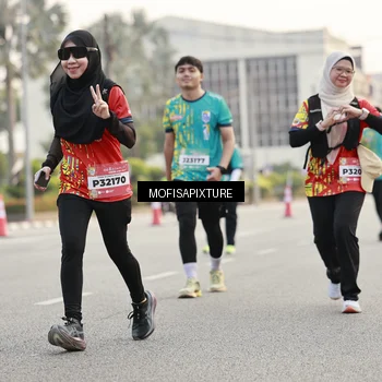 Runner Photo 5896716