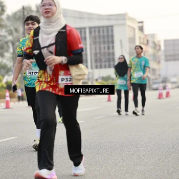 Runner Photo 5896754