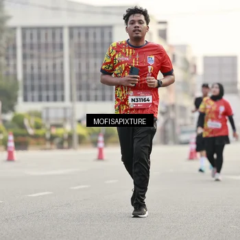 Runner Photo 5896770